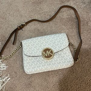 Michael Kors cross body purse